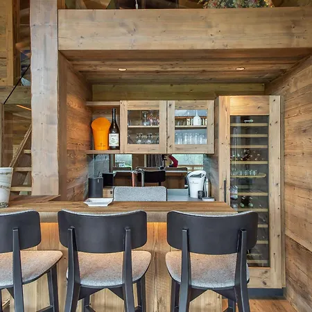 Moderne Avec Piscine Interieure Et Hammam - Fr-1-569-76